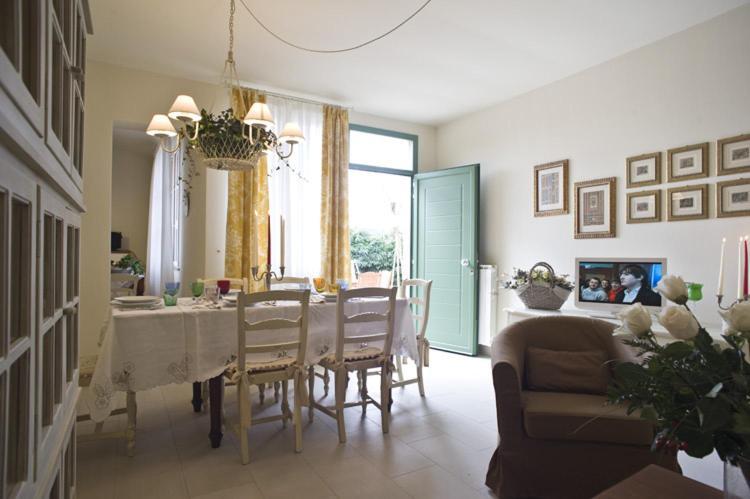 Cevoli Country Resort Lari Екстериор снимка